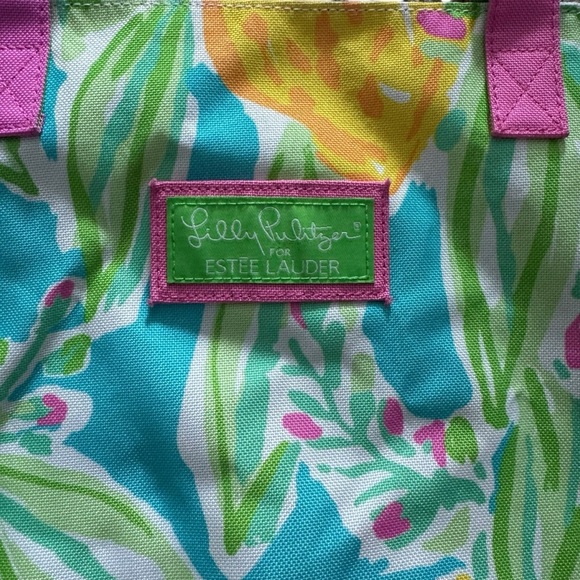 LILLY PULITZER For ESTEE LAUDER Tote Bag, Watercolor Lemons Beach Bag Purse - Picture 5 of 6